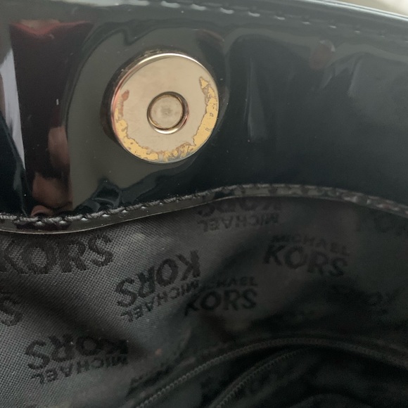 MICHAEL KORS PATENT LEATHER BAG - Picture 14 of 15